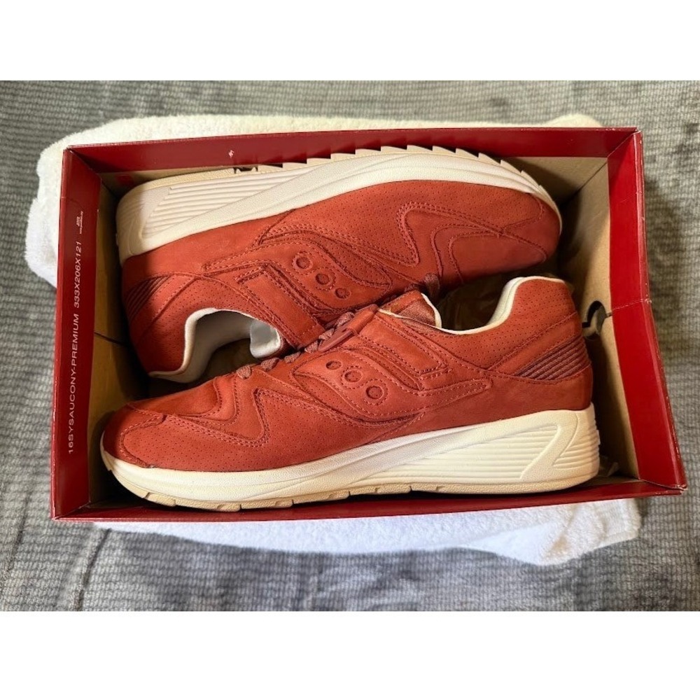 Saucony Grid 8500 HT Red Rouge Suede Sneakers S70390-1 Mens 10.5